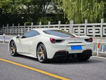 2015 Ferrari 488 с пробегом 25 000 км