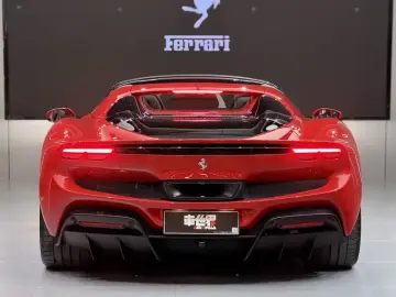 2022 Ferrari 296 с пробегом 1 300 км