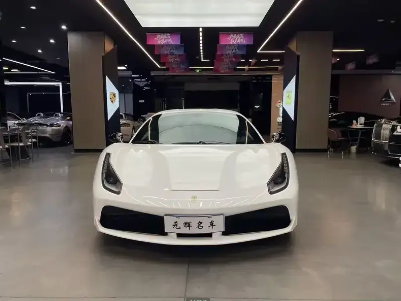 2015 Ferrari 488 с пробегом 24 000 км