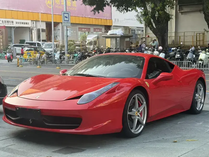 2011 Ferrari 458 с пробегом 34 000 км