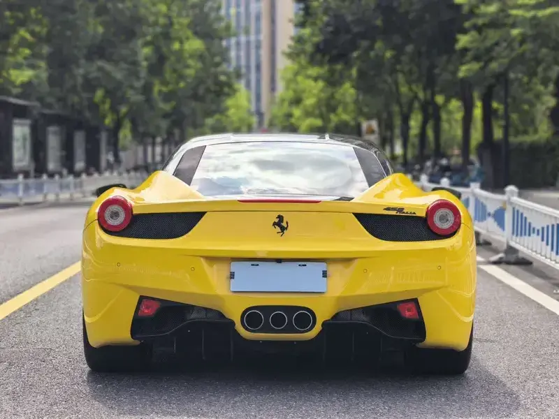 2011 Ferrari 458 с пробегом 41 000 км