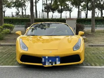2015 Ferrari 488 с пробегом 26 000 км