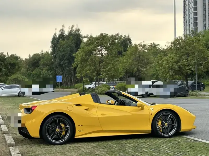 2015 Ferrari 488 с пробегом 26 000 км
