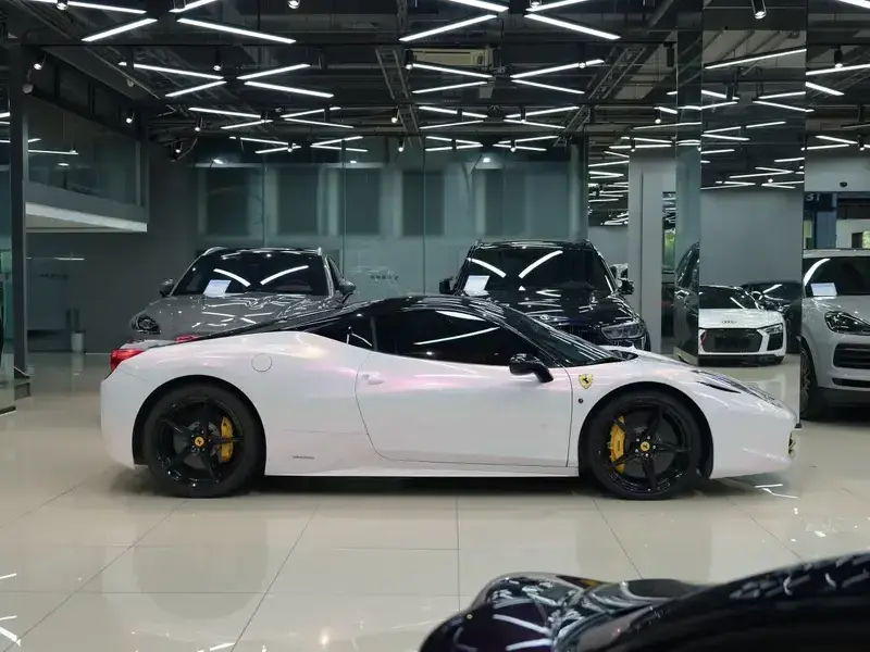 2011 Ferrari 458 с пробегом 65 000 км