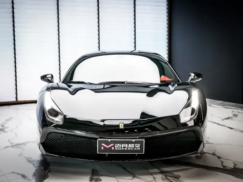 2015 Ferrari 488 с пробегом 37 000 км