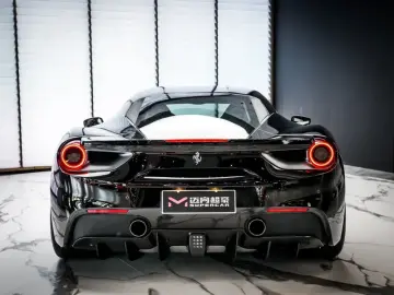 2015 Ferrari 488 с пробегом 37 000 км