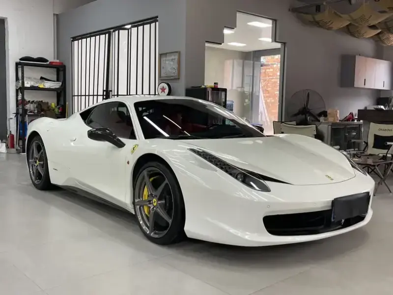 2011 Ferrari 458 с пробегом 19 000 км