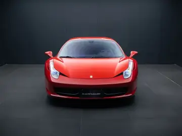2011 Ferrari 458 с пробегом 38 000 км