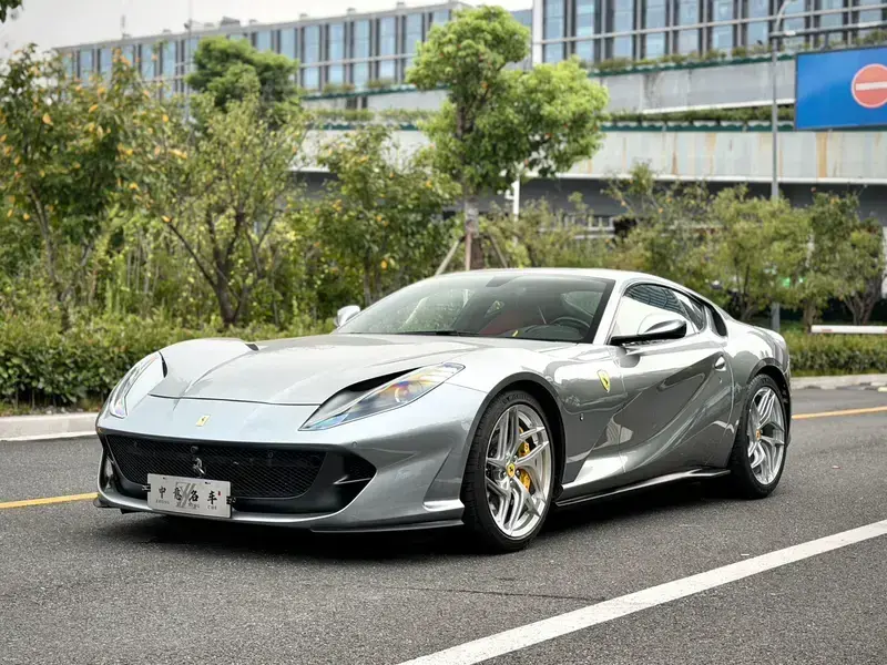 2017 Ferrari 812 с пробегом 19 000 км