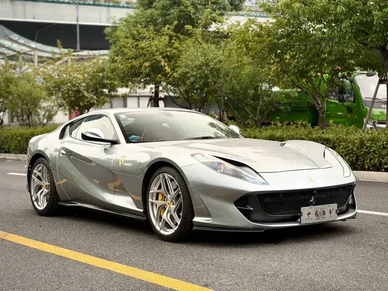 2017 Ferrari 812 с пробегом 19 000 км