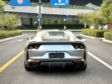 2017 Ferrari 812 с пробегом 19 000 км
