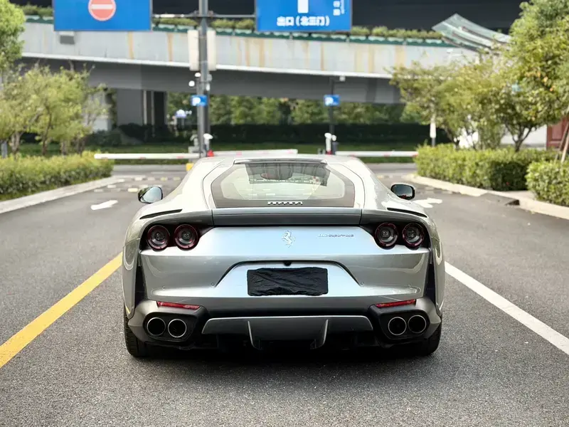 2017 Ferrari 812 с пробегом 19 000 км