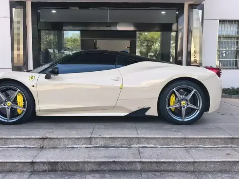 2011 Ferrari 458 с пробегом 50 000 км