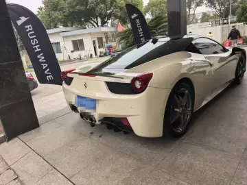 2011 Ferrari 458 с пробегом 50 000 км