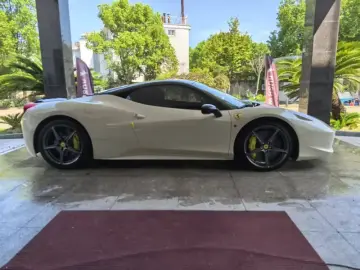 2011 Ferrari 458 с пробегом 50 000 км