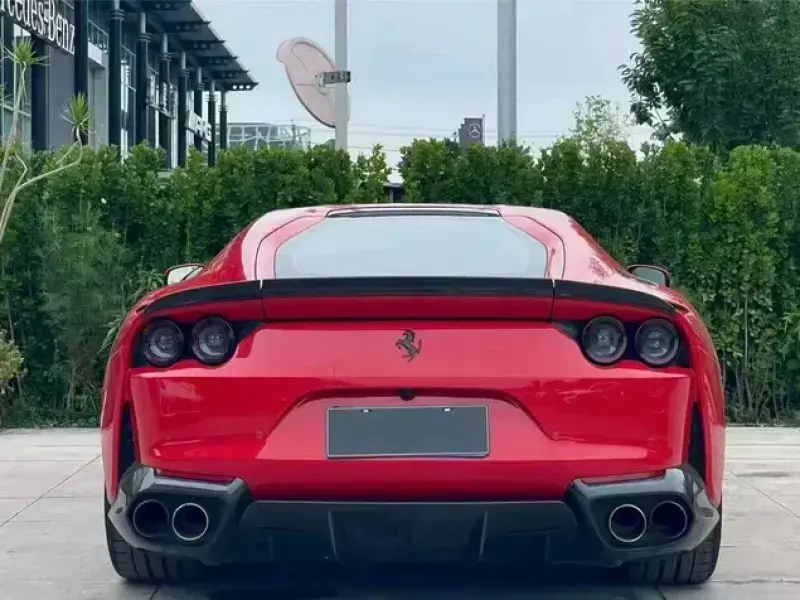 2017 Ferrari 812 с пробегом 5 000 км