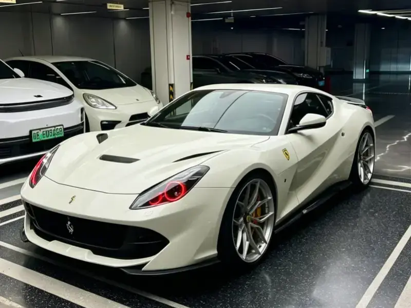 2017 Ferrari 812 с пробегом 34 000 км