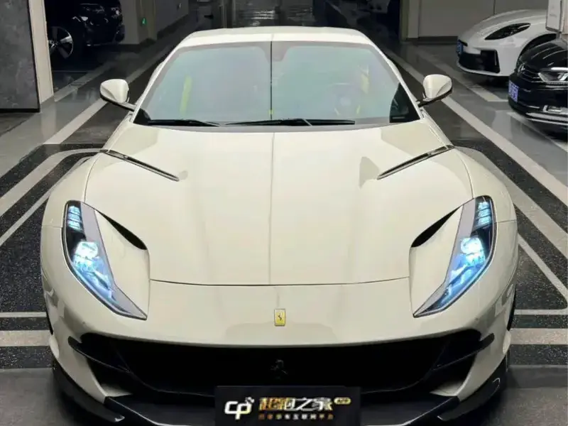 2017 Ferrari 812 с пробегом 34 000 км