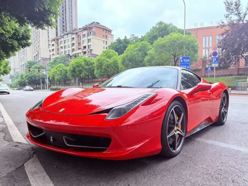 2011 Ferrari 458 с пробегом 40 000 км