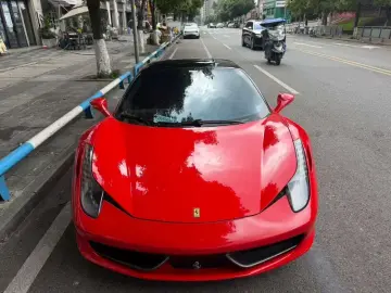 2011 Ferrari 458 с пробегом 40 000 км