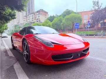 2011 Ferrari 458 с пробегом 40 000 км