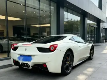 2011 Ferrari 458 с пробегом 26 000 км
