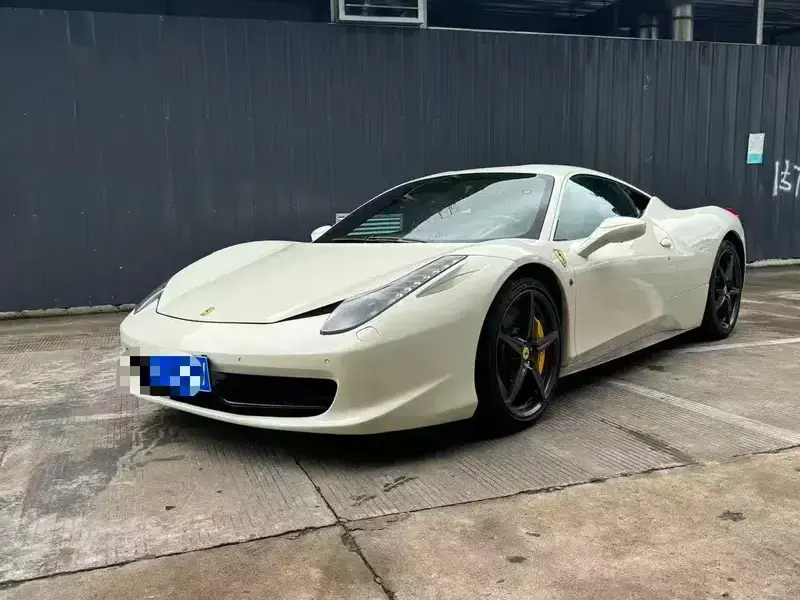 2011 Ferrari 458 с пробегом 26 000 км