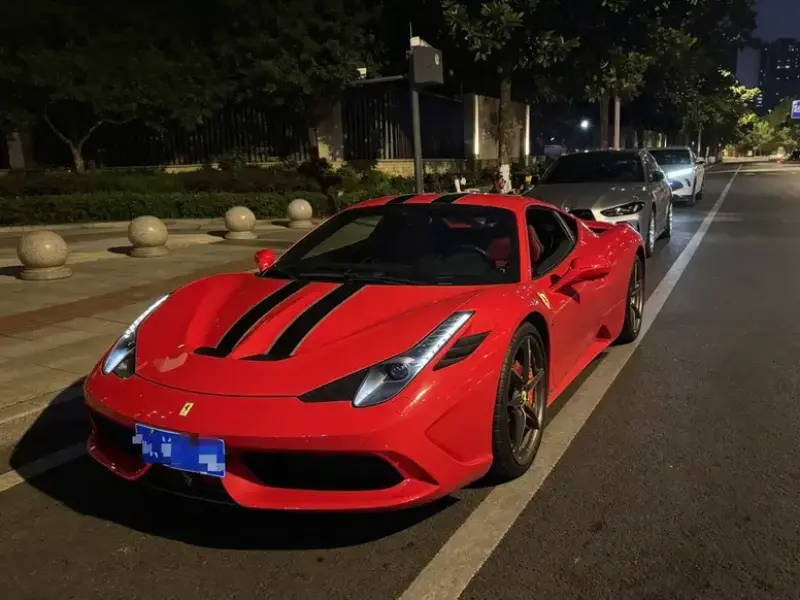 2014 Ferrari 458 с пробегом 18 000 км