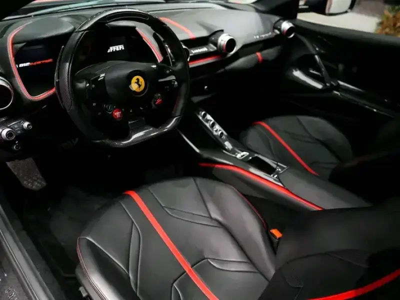 2017 Ferrari 812 с пробегом 28 000 км