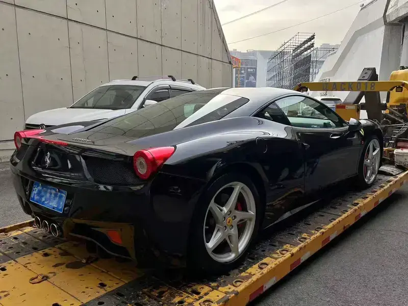 2011 Ferrari 458 с пробегом 11 000 км