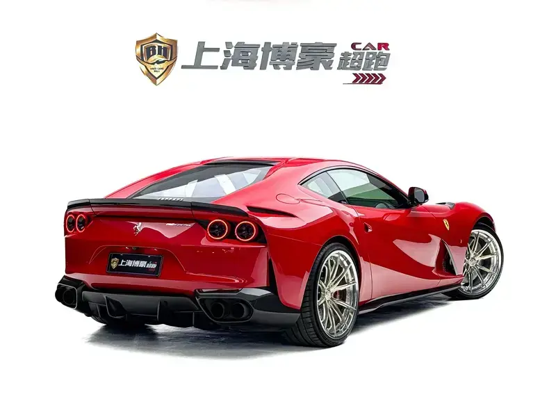 2017 Ferrari 812 с пробегом 12 800 км