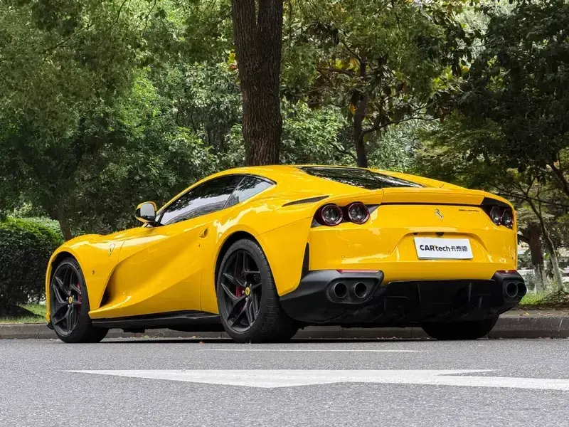 2017 Ferrari 812 с пробегом 33 100 км