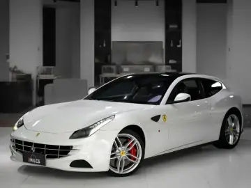 2012 Ferrari FF с пробегом 35 000 км