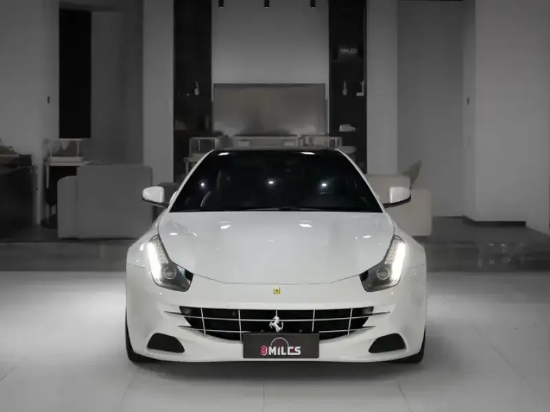 2012 Ferrari FF с пробегом 35 000 км