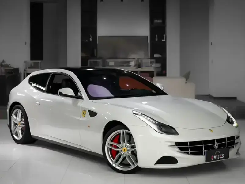2012 Ferrari FF с пробегом 35 000 км