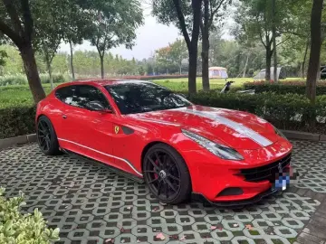 2012 Ferrari FF с пробегом 41 800 км