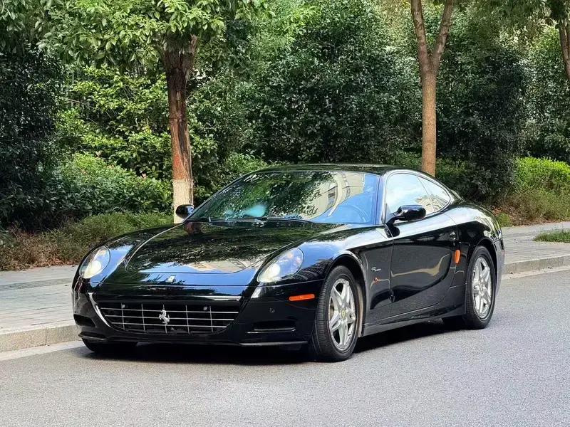 2005 Ferrari 612 с пробегом 11 000 км