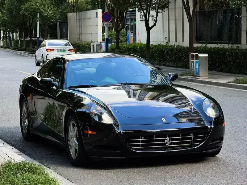 2005 Ferrari 612 с пробегом 11 000 км
