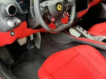 2021 Ferrari Portofino с пробегом 5 300 км