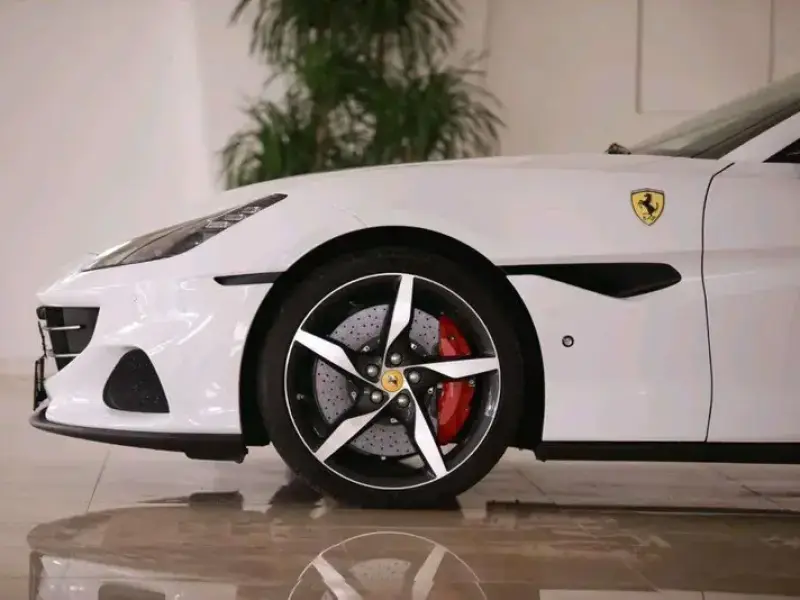 2021 Ferrari Portofino с пробегом 23 000 км