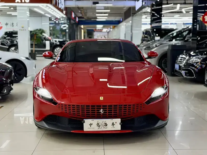 2020 Ferrari Roma с пробегом 14 000 км