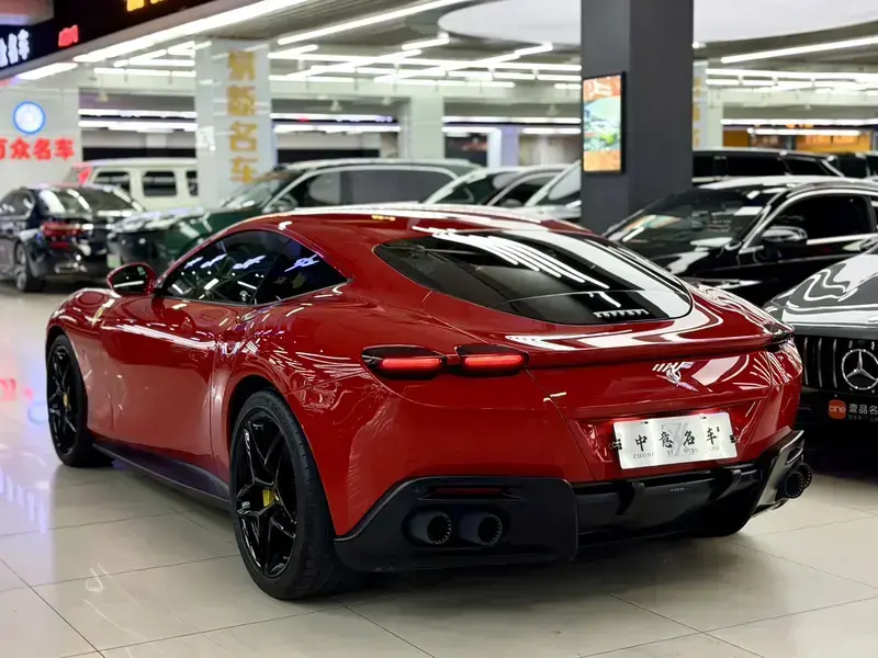 2020 Ferrari Roma с пробегом 14 000 км