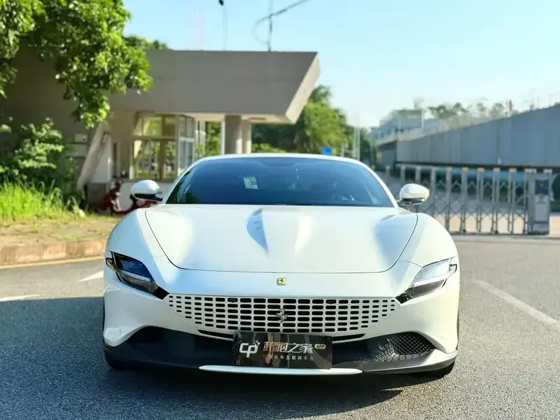 2020 Ferrari Roma с пробегом 38 000 км
