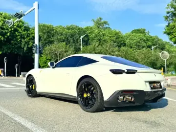 2020 Ferrari Roma с пробегом 38 000 км
