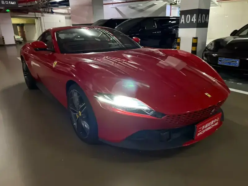 2020 Ferrari Roma с пробегом 8 000 км