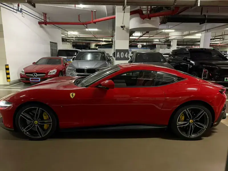 2020 Ferrari Roma с пробегом 8 000 км