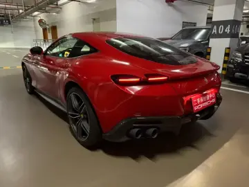 2020 Ferrari Roma с пробегом 8 000 км