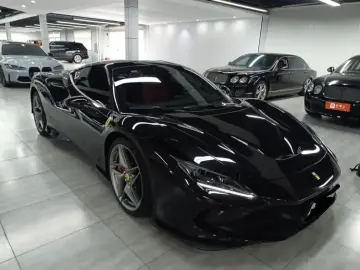 2020 Ferrari F8 с пробегом 14 000 км