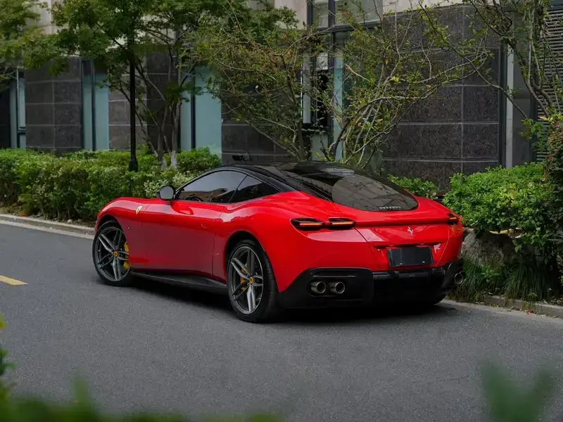 2020 Ferrari Roma с пробегом 11 000 км