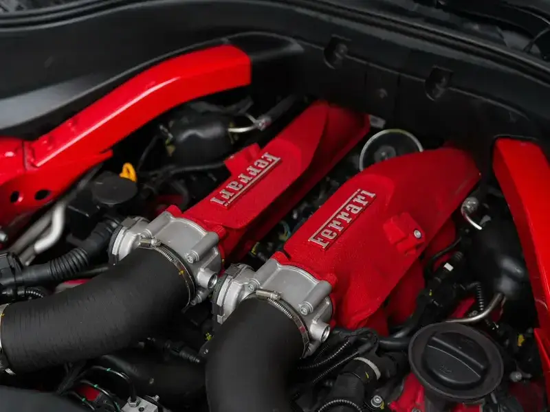 2020 Ferrari Roma с пробегом 11 000 км